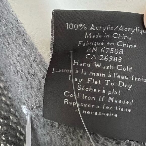 Vince Camuto Feels Like Home Ruana In Heather Grey - Picture 10 of 10